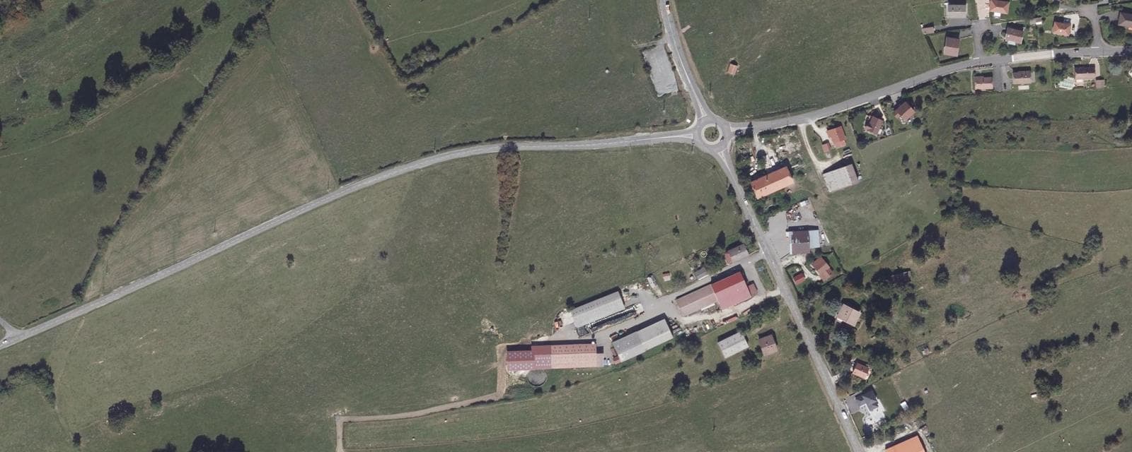 Vue aérienne de Roches-lès-Blamont (Doubs)