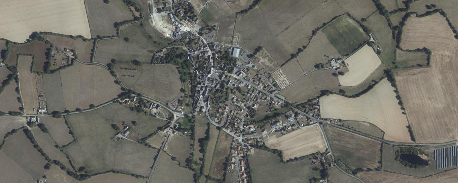 Vue aérienne de Rouez (Sarthe)