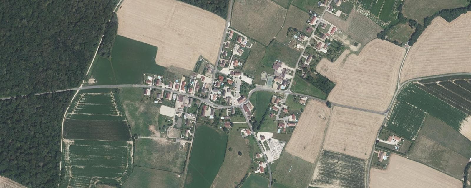 Vue aérienne de Saint-Christophe-en-Bresse (Saône-et-Loire)