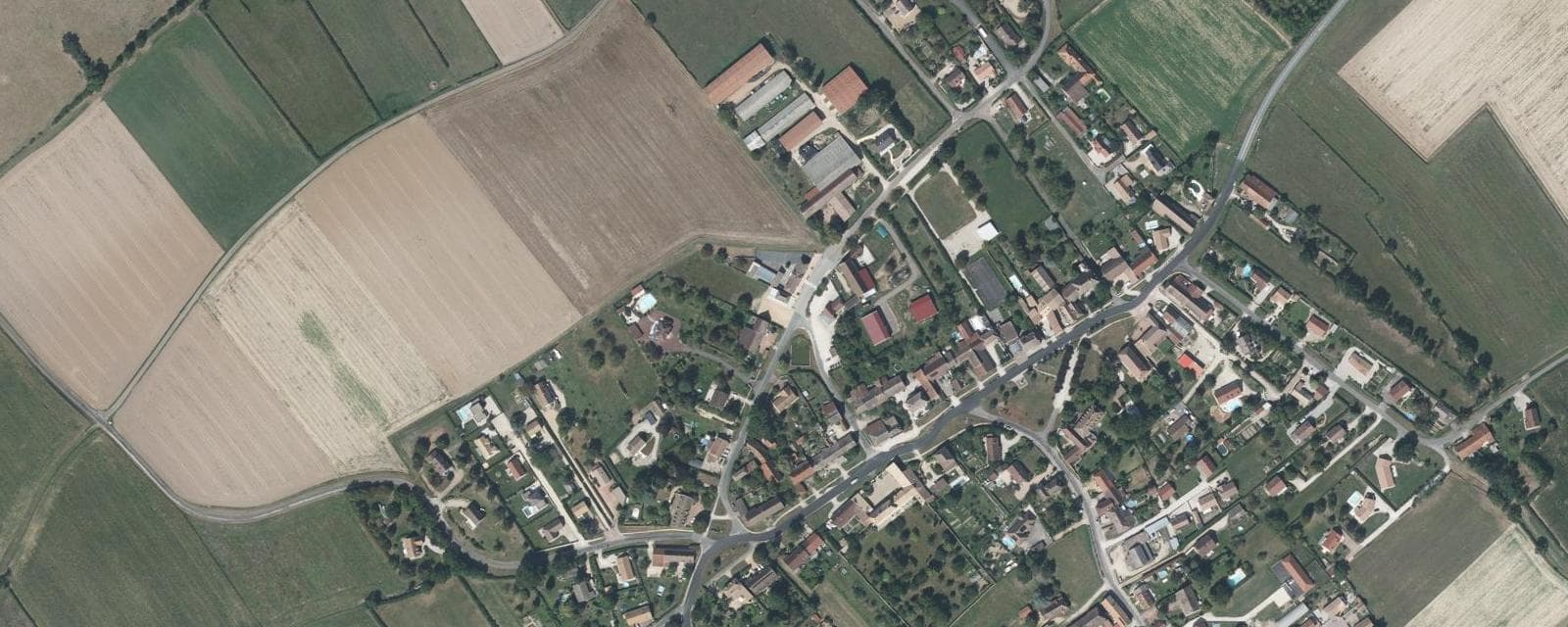 Vue aérienne de Saint-Cyr (Saône-et-Loire)