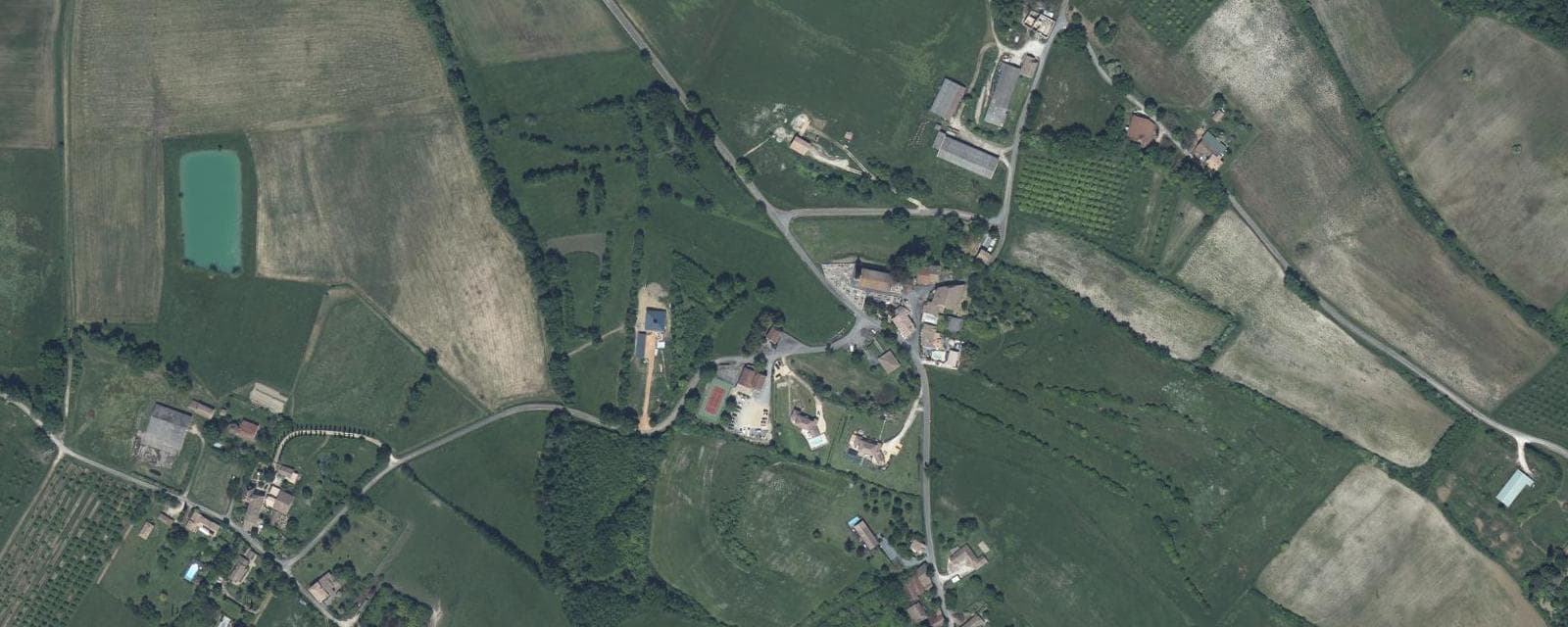 Vue aérienne de Saint-Étienne-de-Villeréal (Lot-et-Garonne)