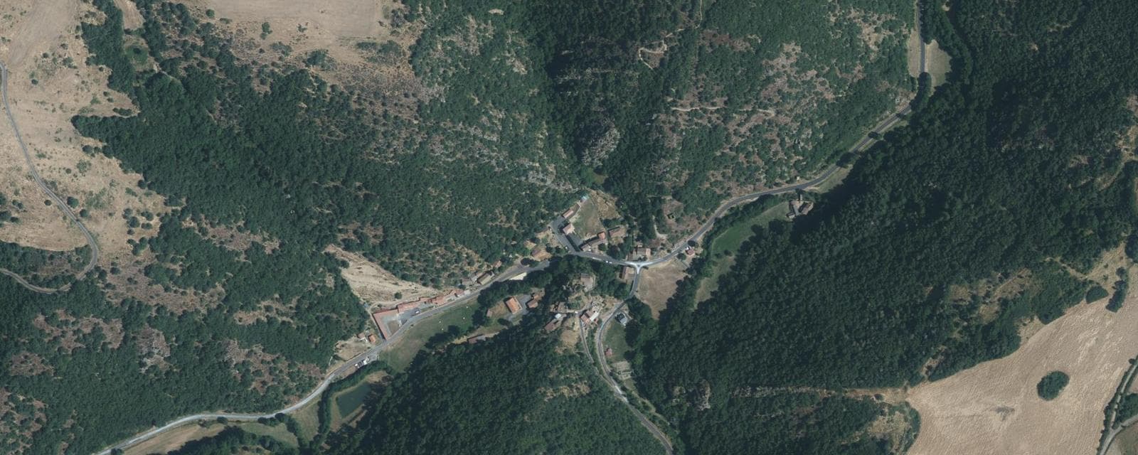Vue aérienne de Saint-Étienne-sur-Blesle (Haute-Loire)