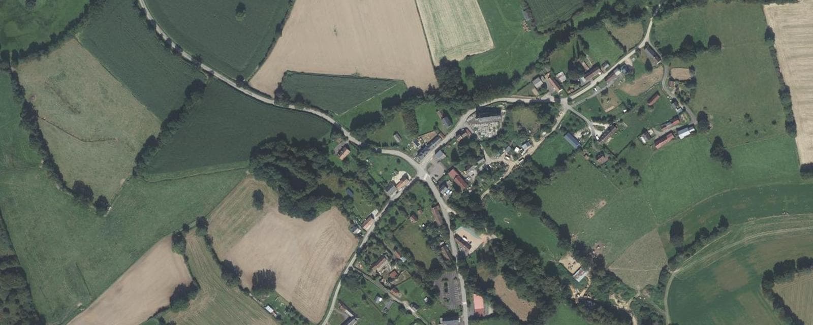 Vue aérienne de Saint-Georges-d'Annebecq (Orne)