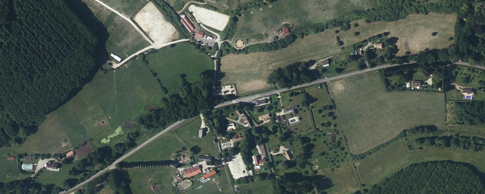 Vue aérienne de Saint-Germain-de-Pasquier (Eure)