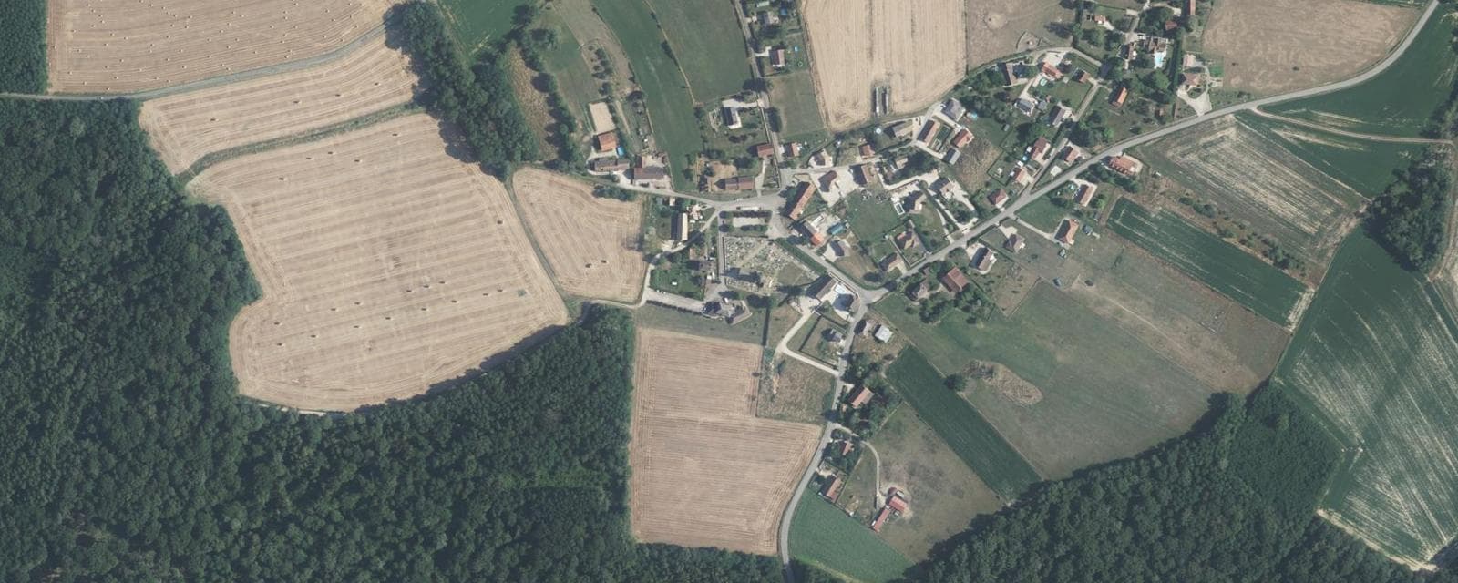 Vue aérienne de Saint-Gervais-en-Vallière (Saône-et-Loire)