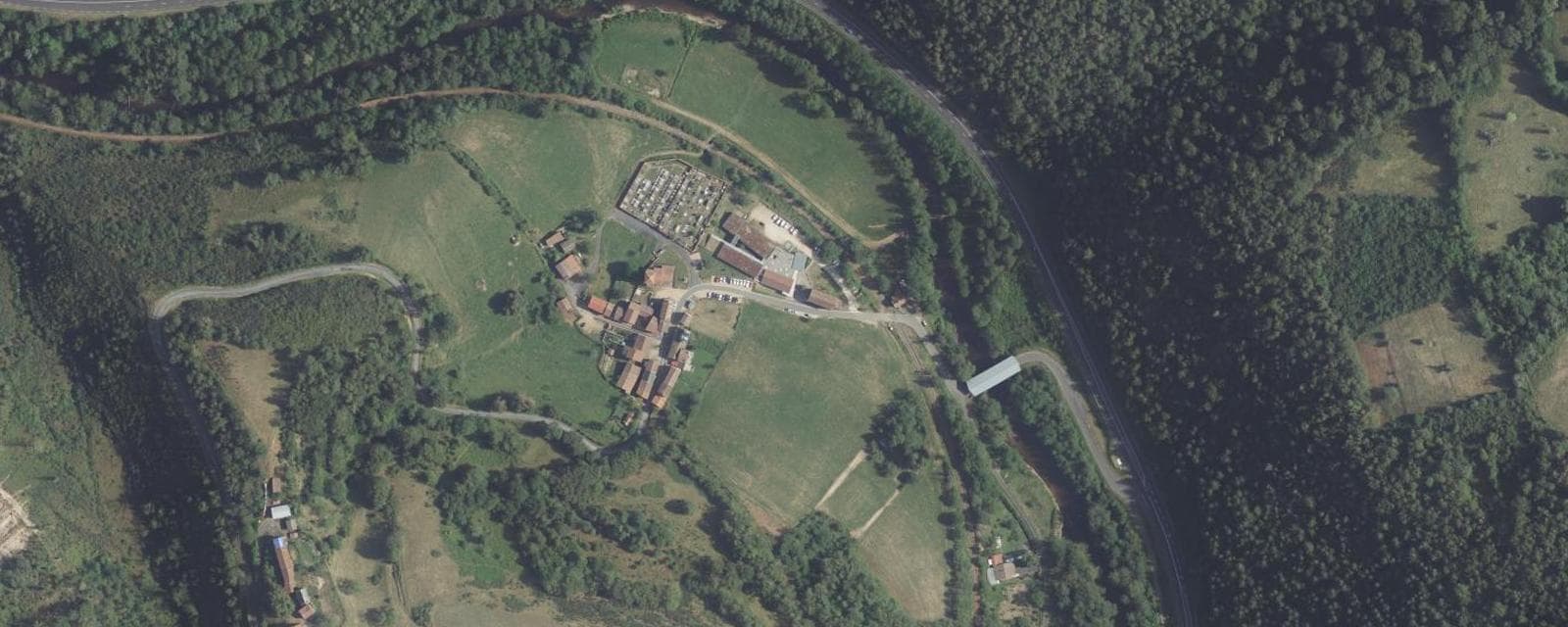 Vue aérienne de Saint-Gervais-sous-Meymont (Puy-de-Dôme)