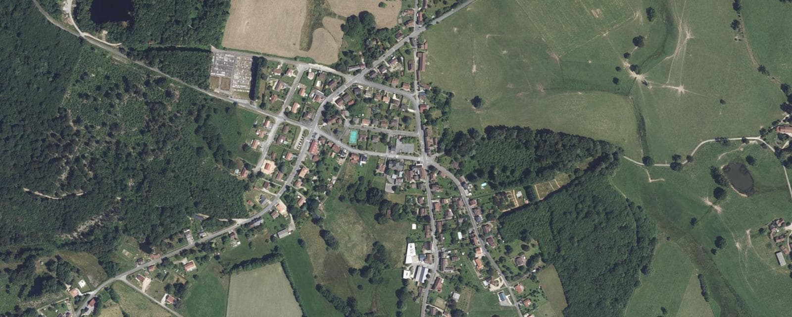 Vue aérienne de Saint-Hilaire-les-Places (Haute-Vienne)