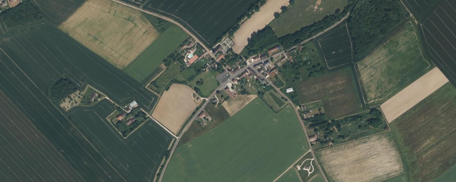 Vue aérienne de Saint-Loup-d'Ordon (Yonne)