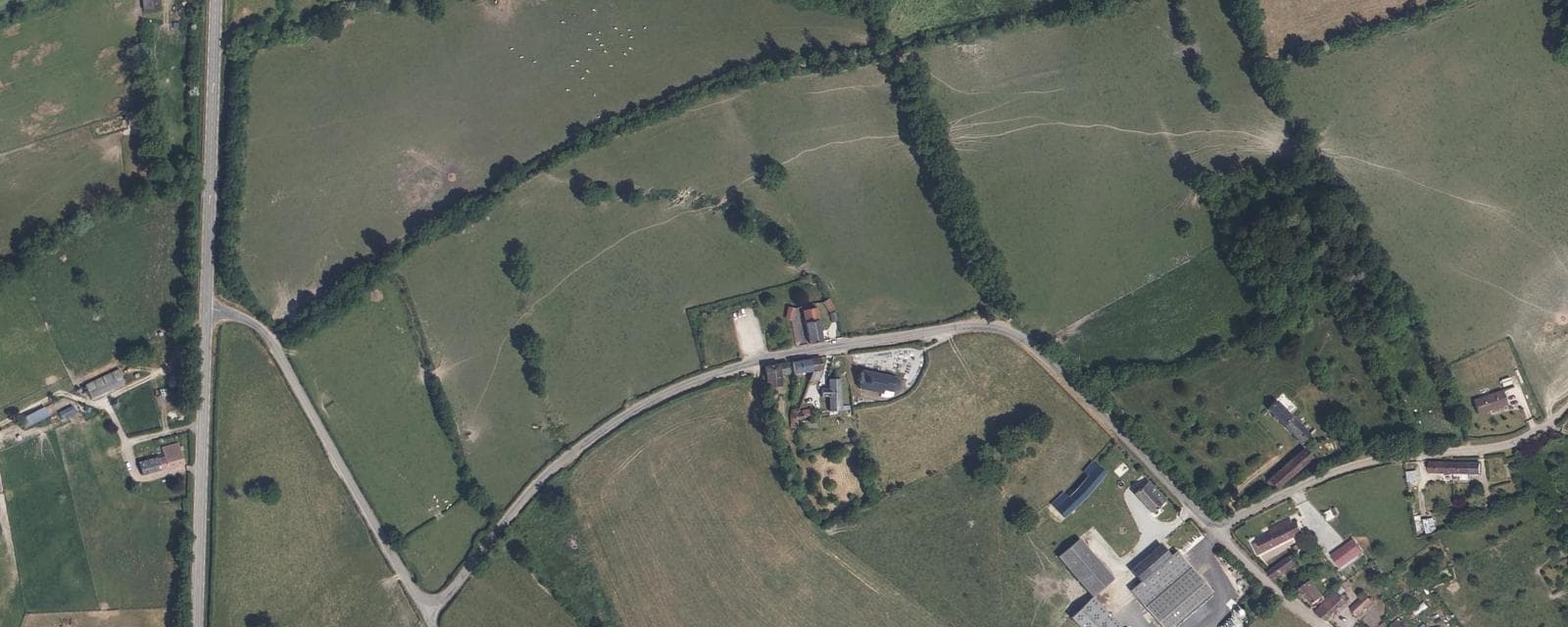 Vue aérienne de Saint-Martin-des-Pézerits (Orne)