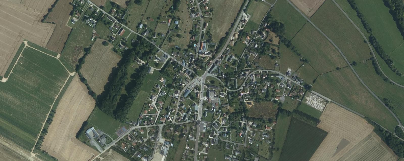 Vue aérienne de Saint-Martin-Osmonville (Seine-Maritime)