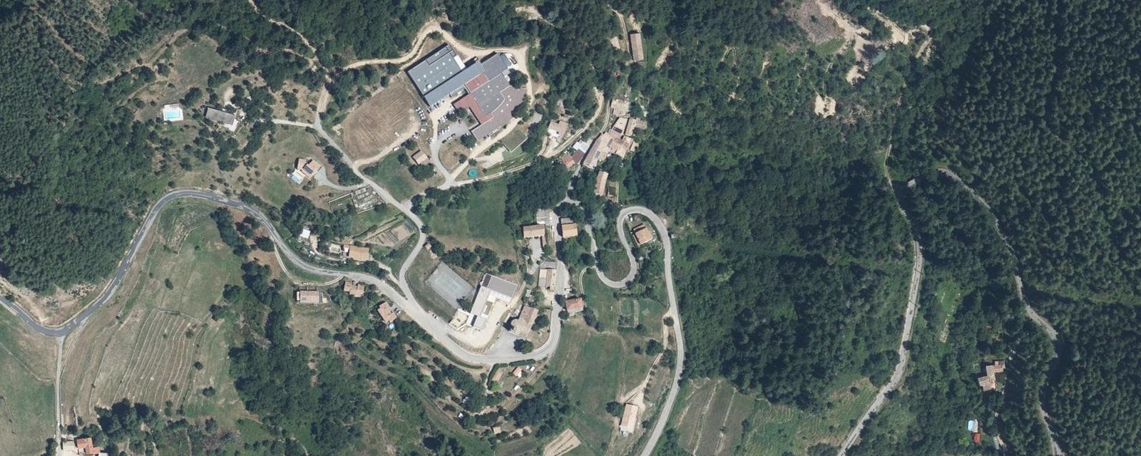 Vue aérienne de Saint-Michel-de-Boulogne (Ardèche)