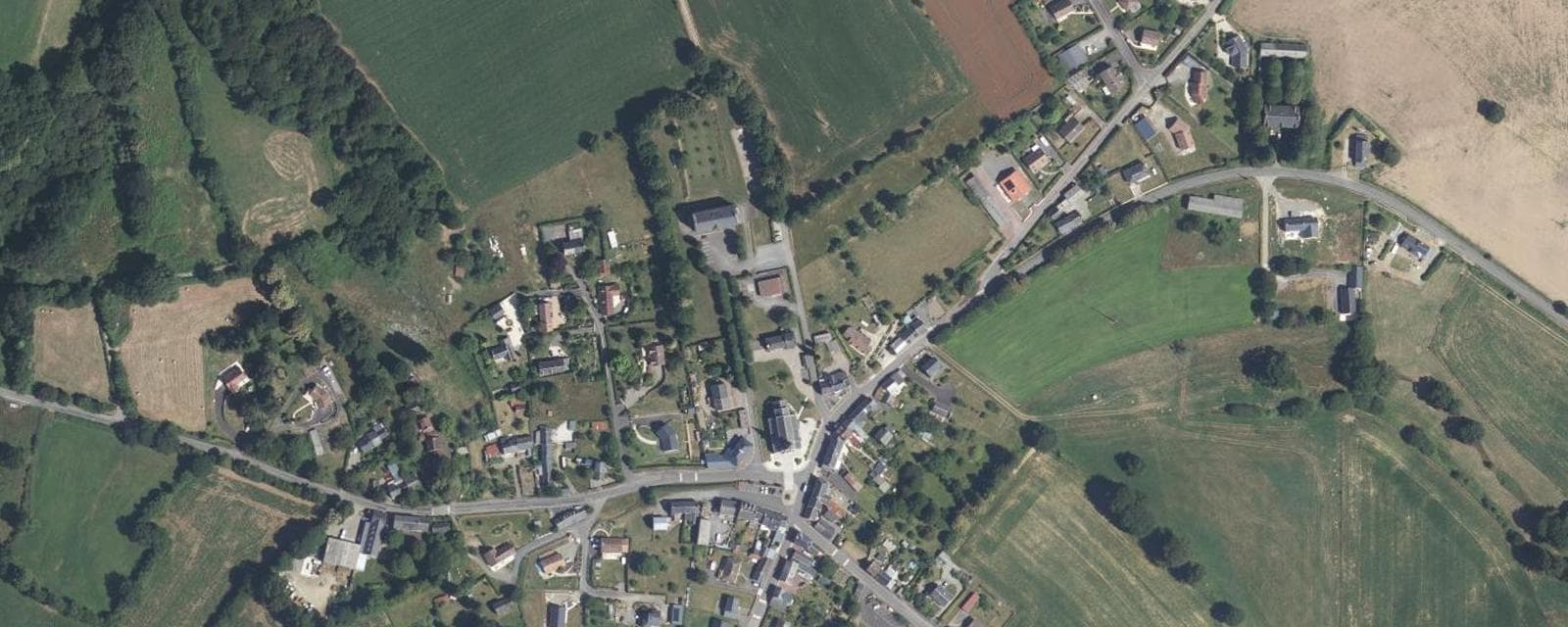 Vue aérienne de Saint-Paul (Orne)