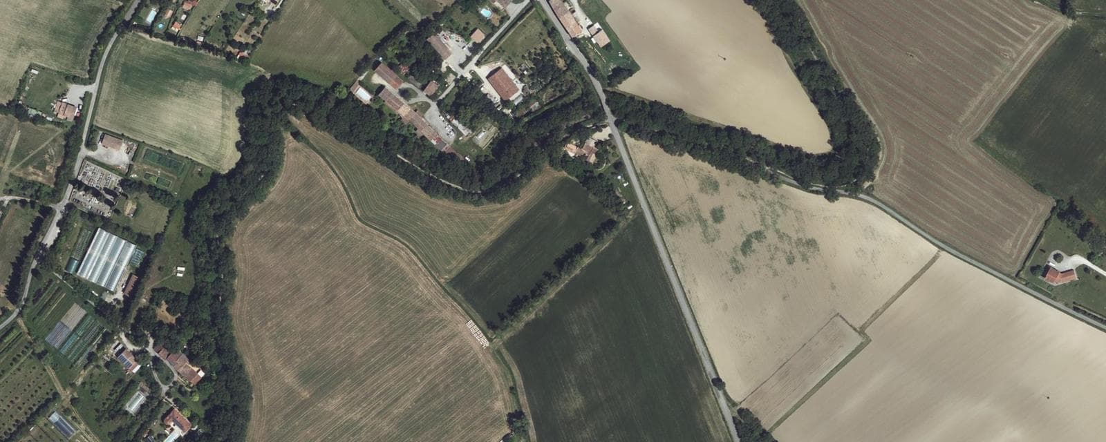 Vue aérienne de Saint-Paulet (Aude)