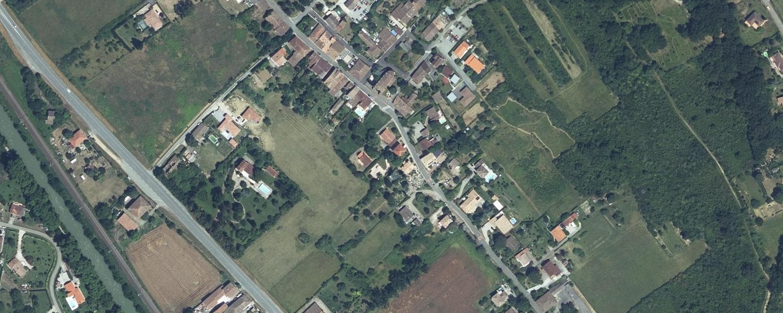 Vue aérienne de Saint-Rustice (Haute-Garonne)