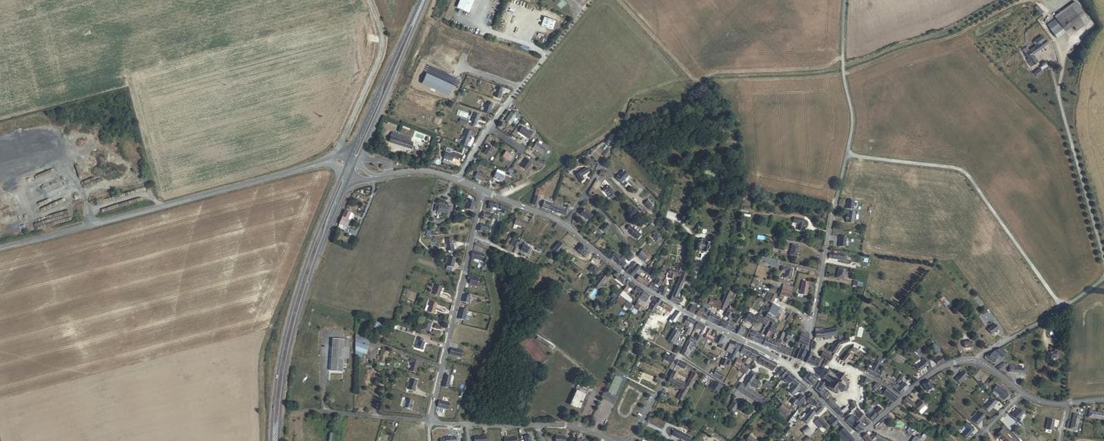 Vue aérienne de Sainte-Catherine-de-Fierbois (Indre-et-Loire)
