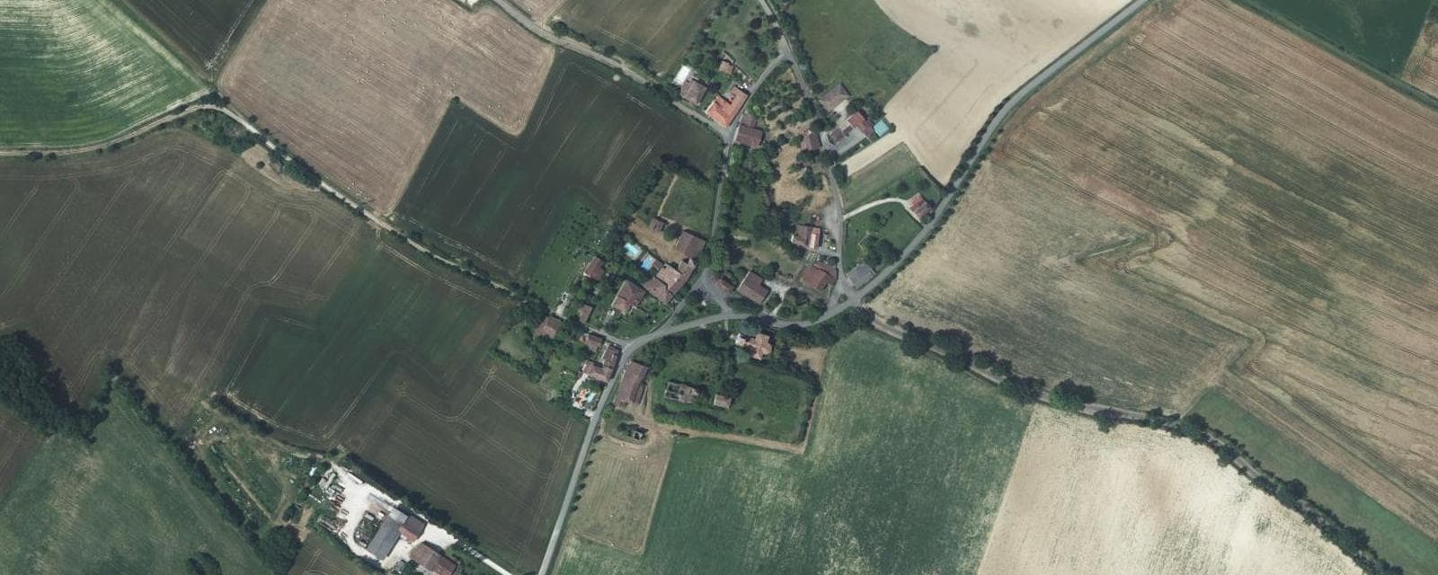 Vue aérienne de Sainte-Gemme (Gers)