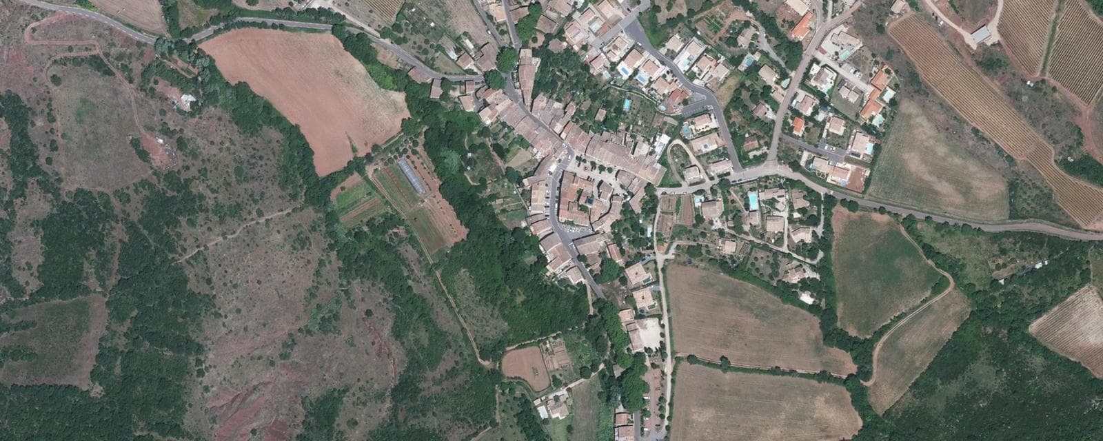 Vue aérienne de Salasc (Hérault)