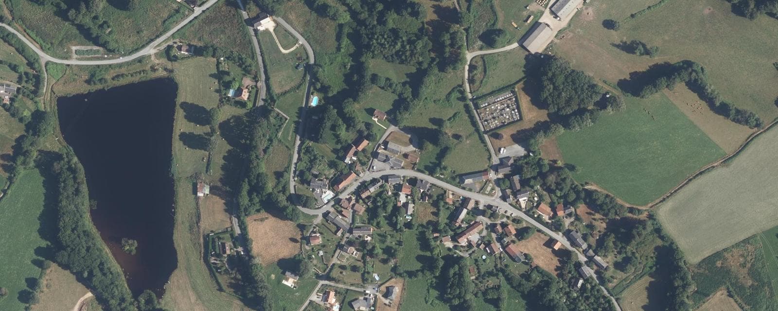 Vue aérienne de Savennes (Creuse)