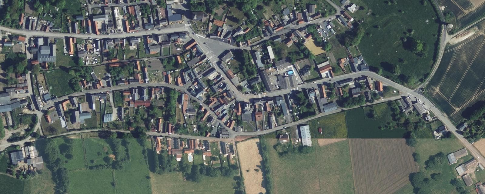 Vue aérienne de Serain (Aisne)