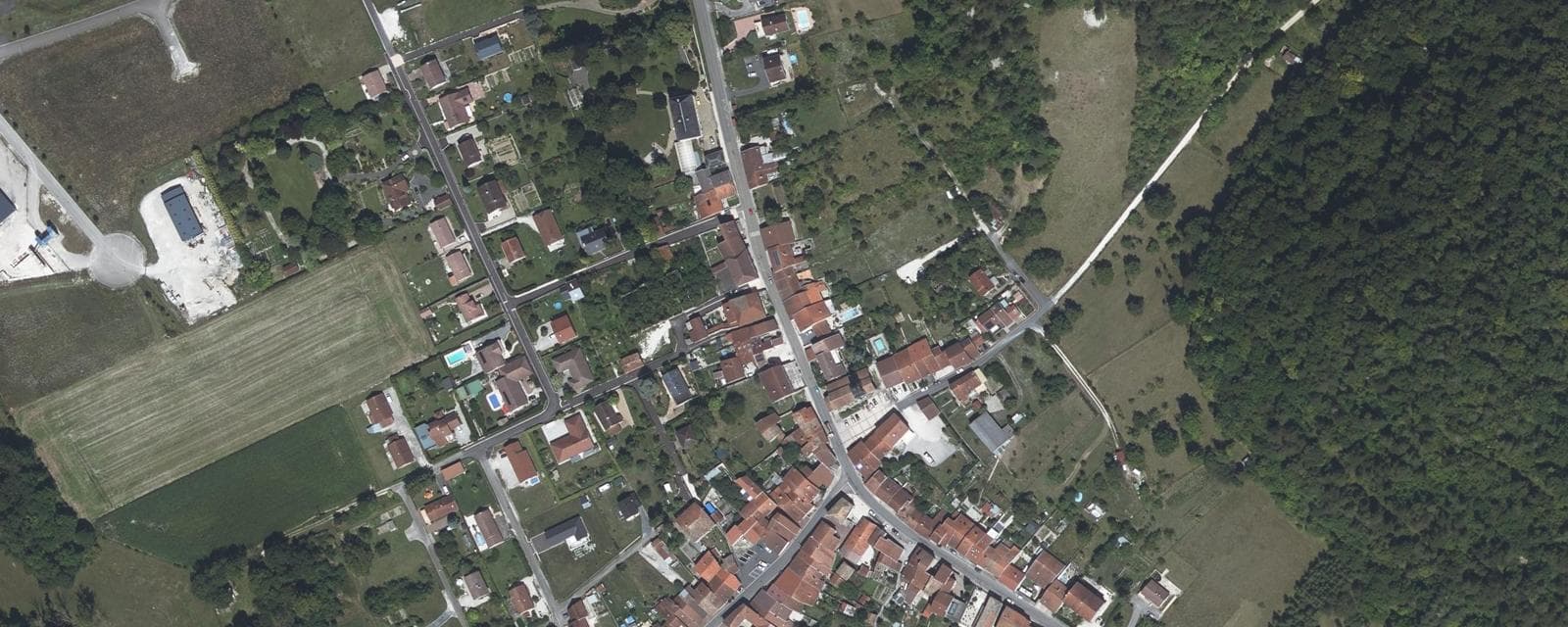 Vue aérienne de Suzannecourt (Haute-Marne)