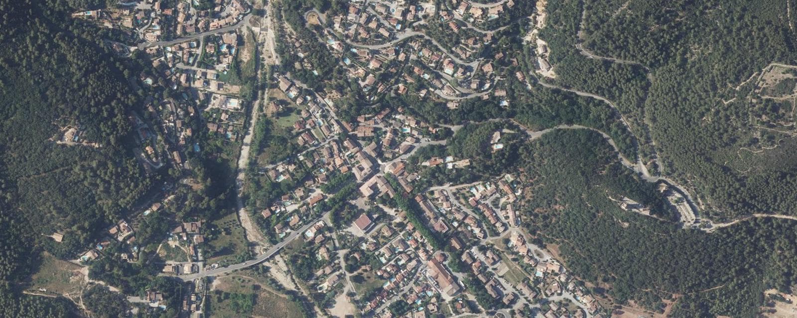 Vue aérienne de Taradeau (Var)