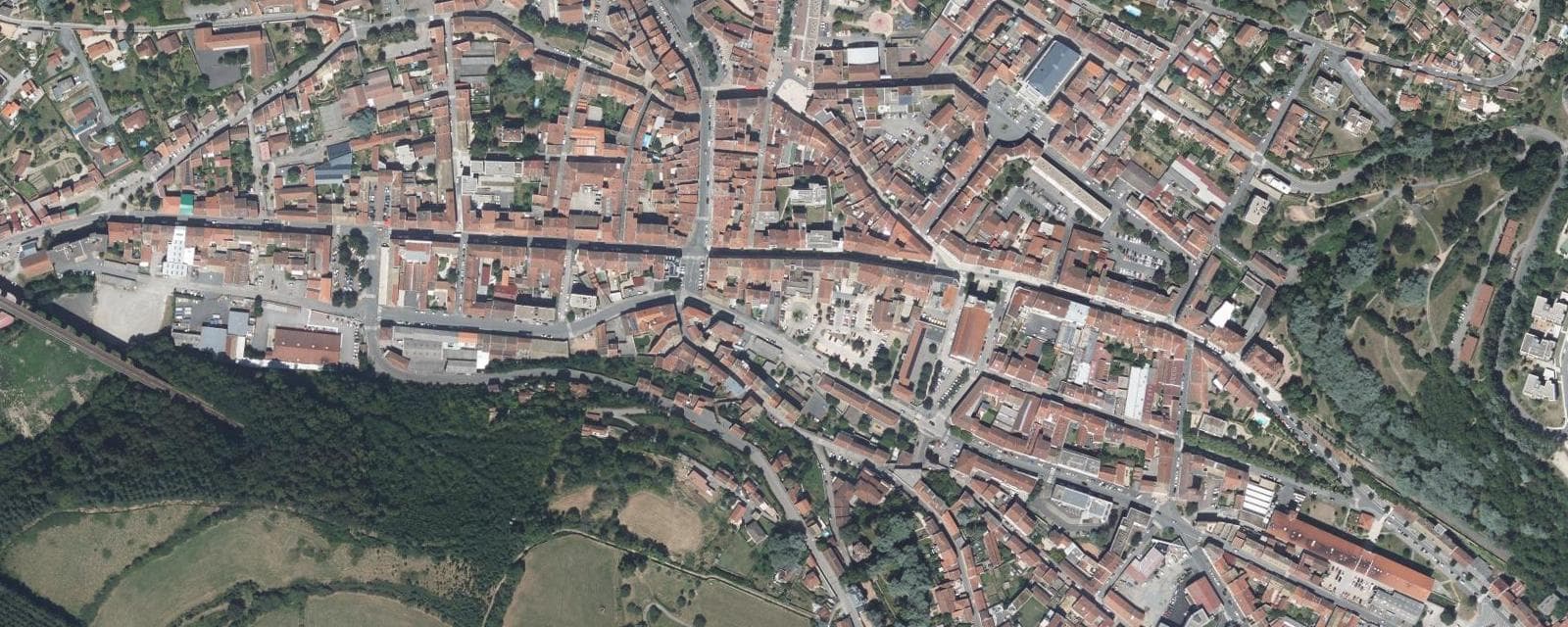 Vue aérienne de Tarare (Rhône)