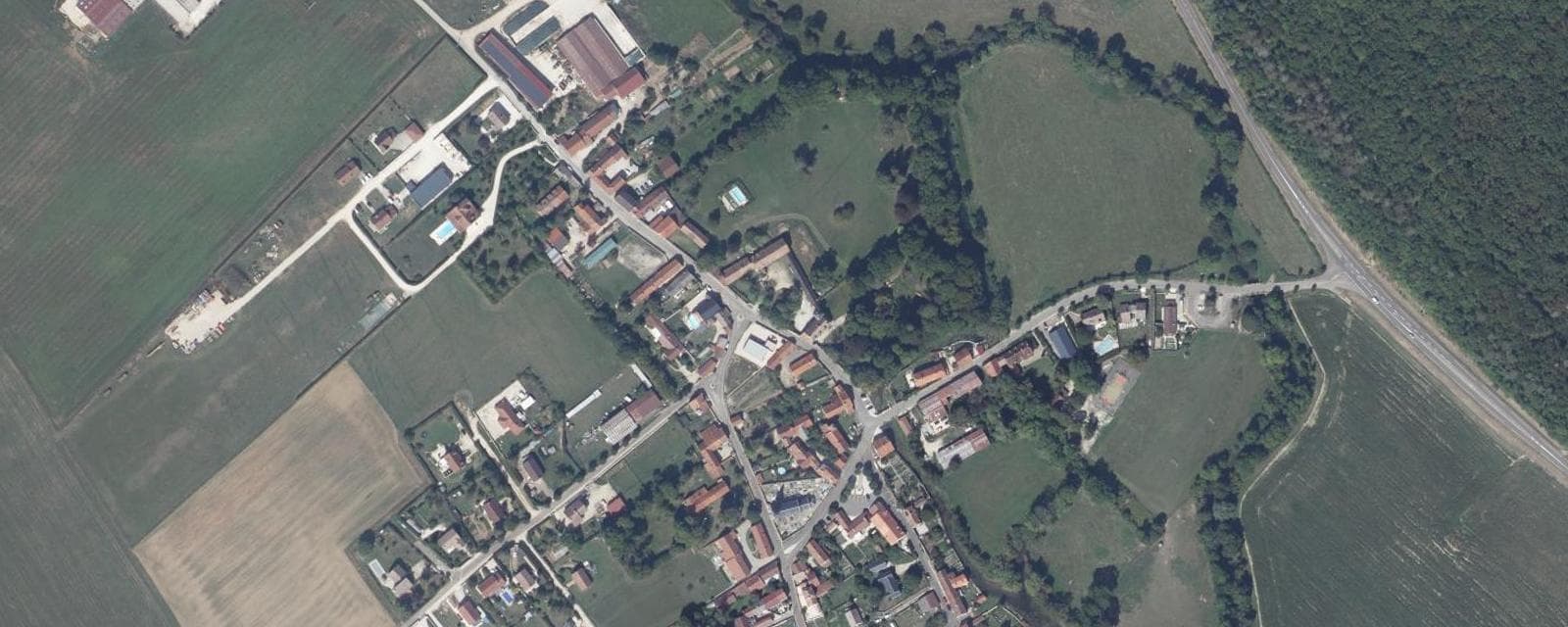 Vue aérienne de Tarsul (Côte-d'Or)
