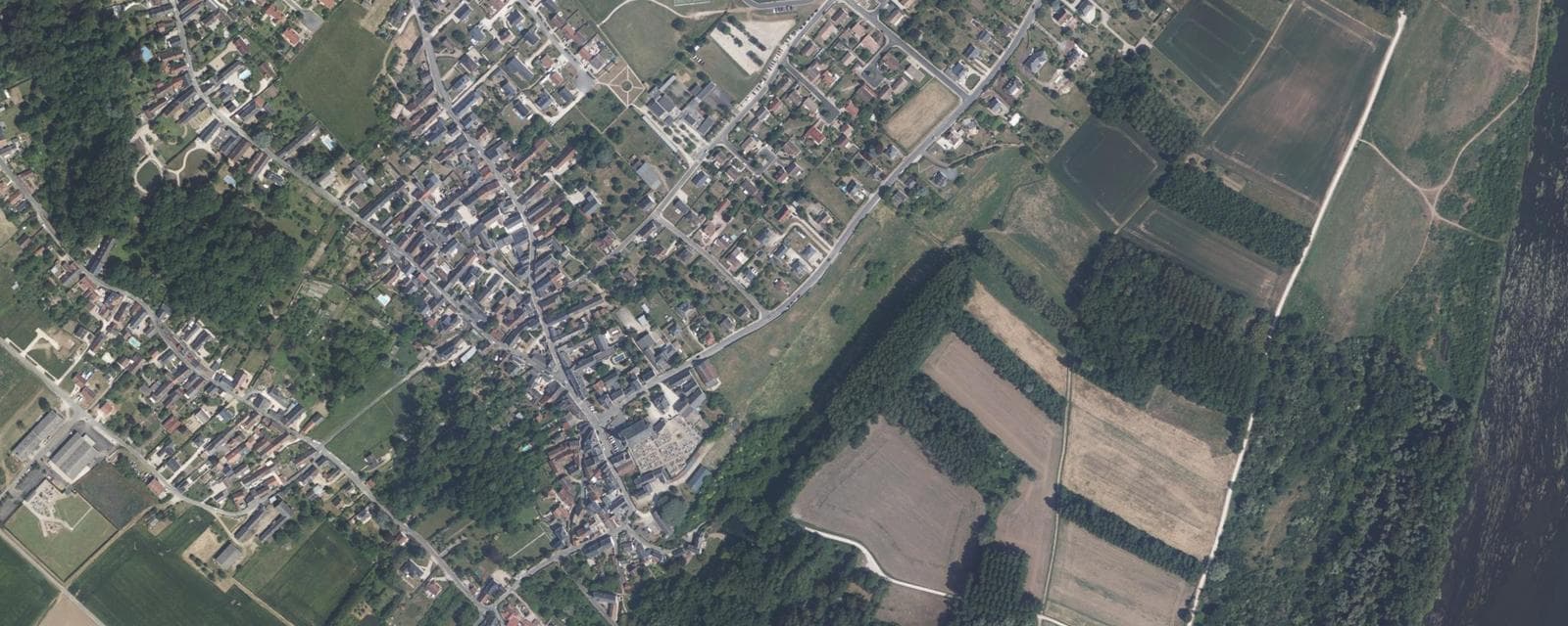 Vue aérienne de Tavers (Loiret)