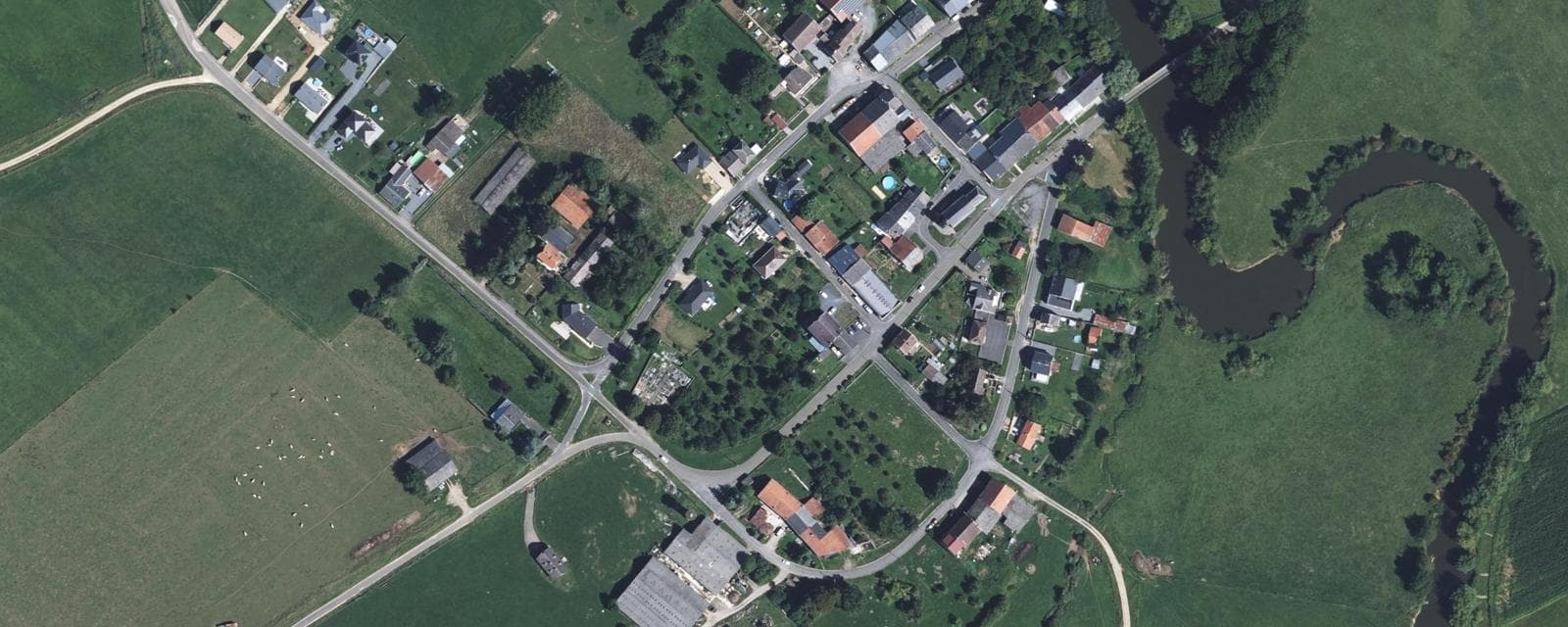 Vue aérienne de Tétaigne (Ardennes)
