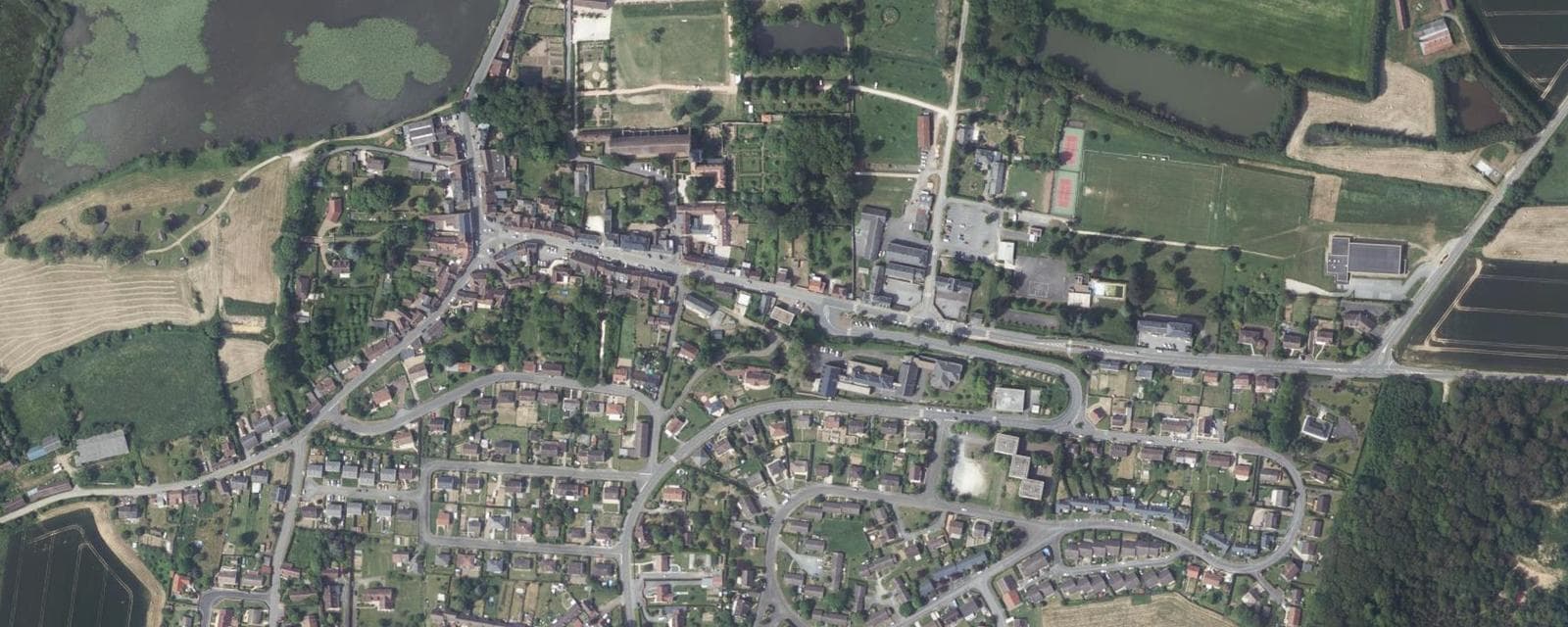 Vue aérienne de Thiron-Gardais (Eure-et-Loir)