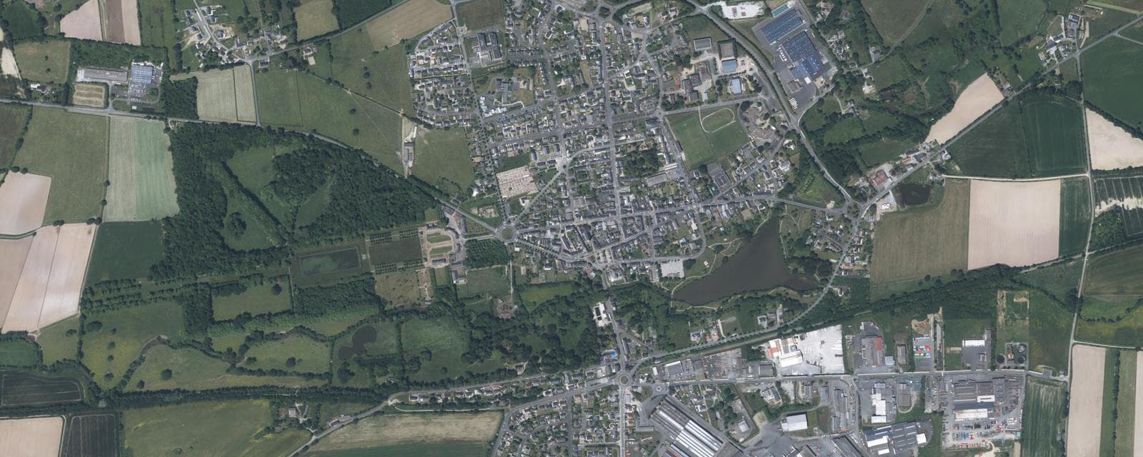 Vue aérienne de Vallons-de-l'Erdre (Loire-Atlantique)