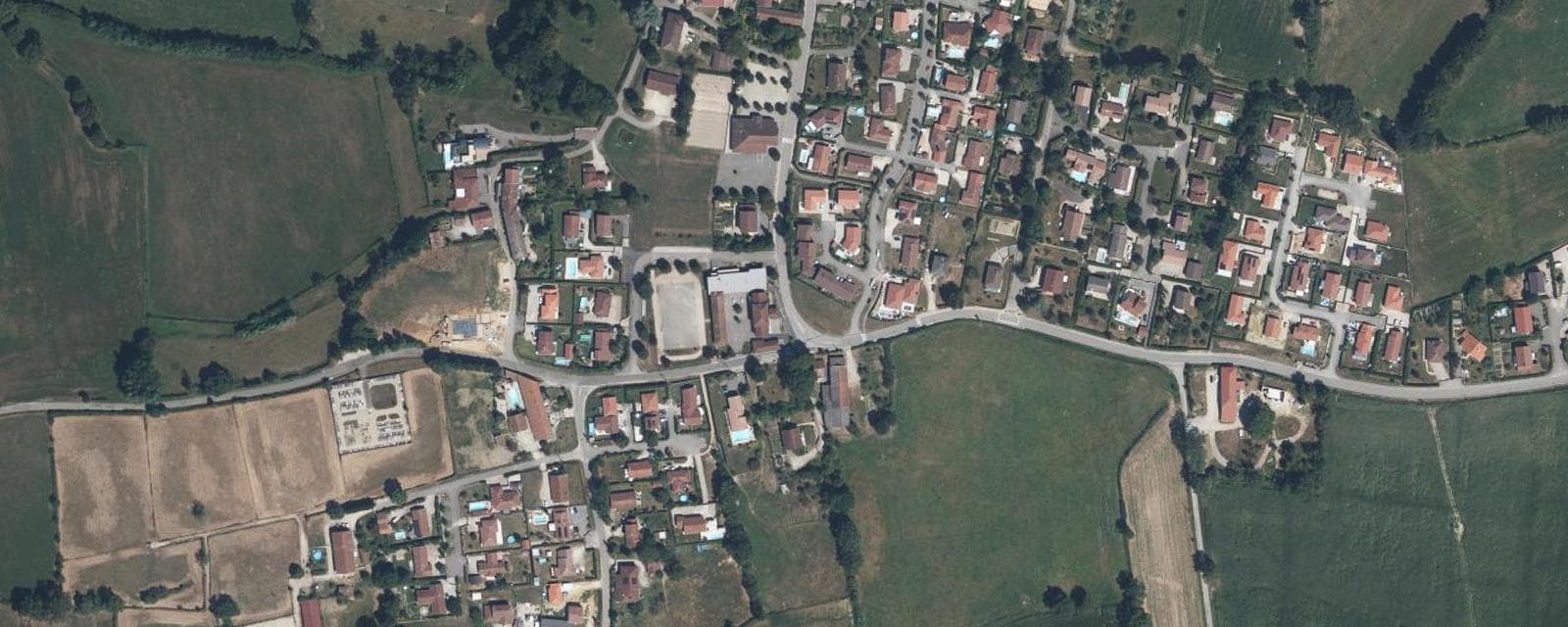 Vue aérienne de Vandeins (Ain)