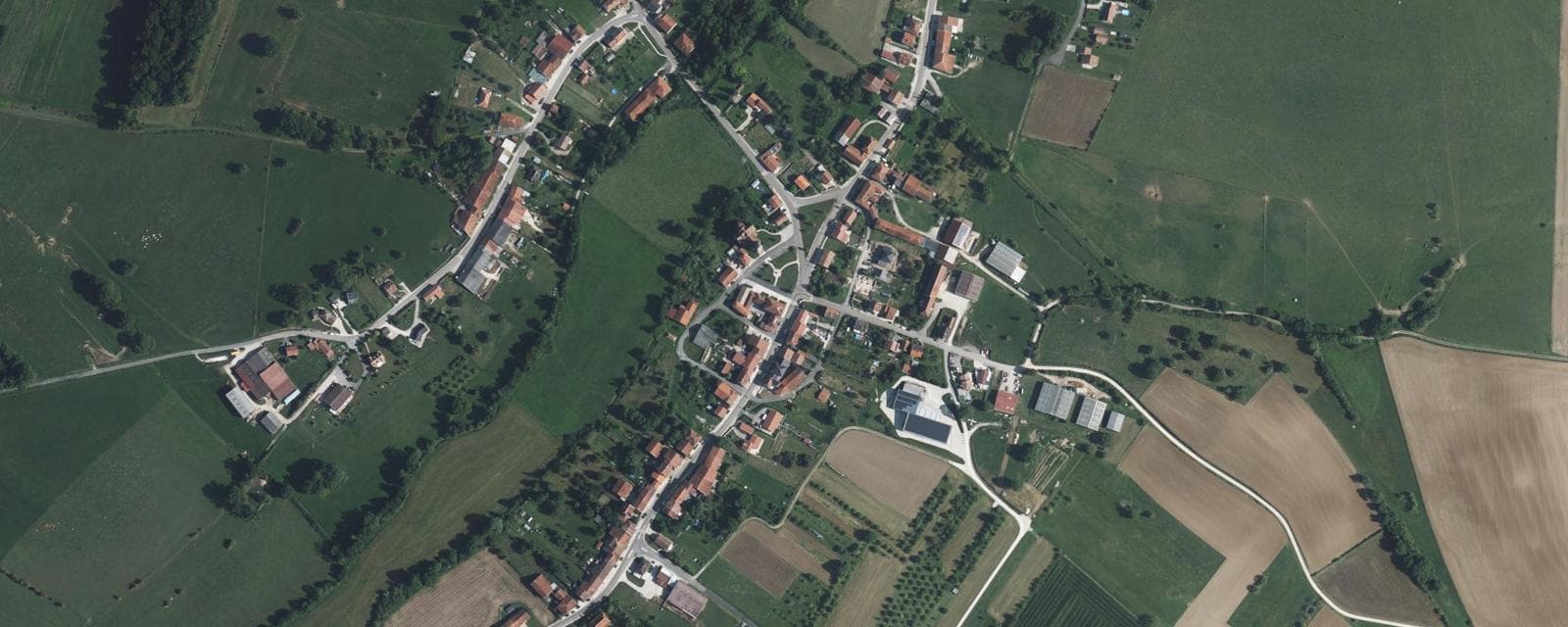 Vue aérienne de Vaubecourt (Meuse)