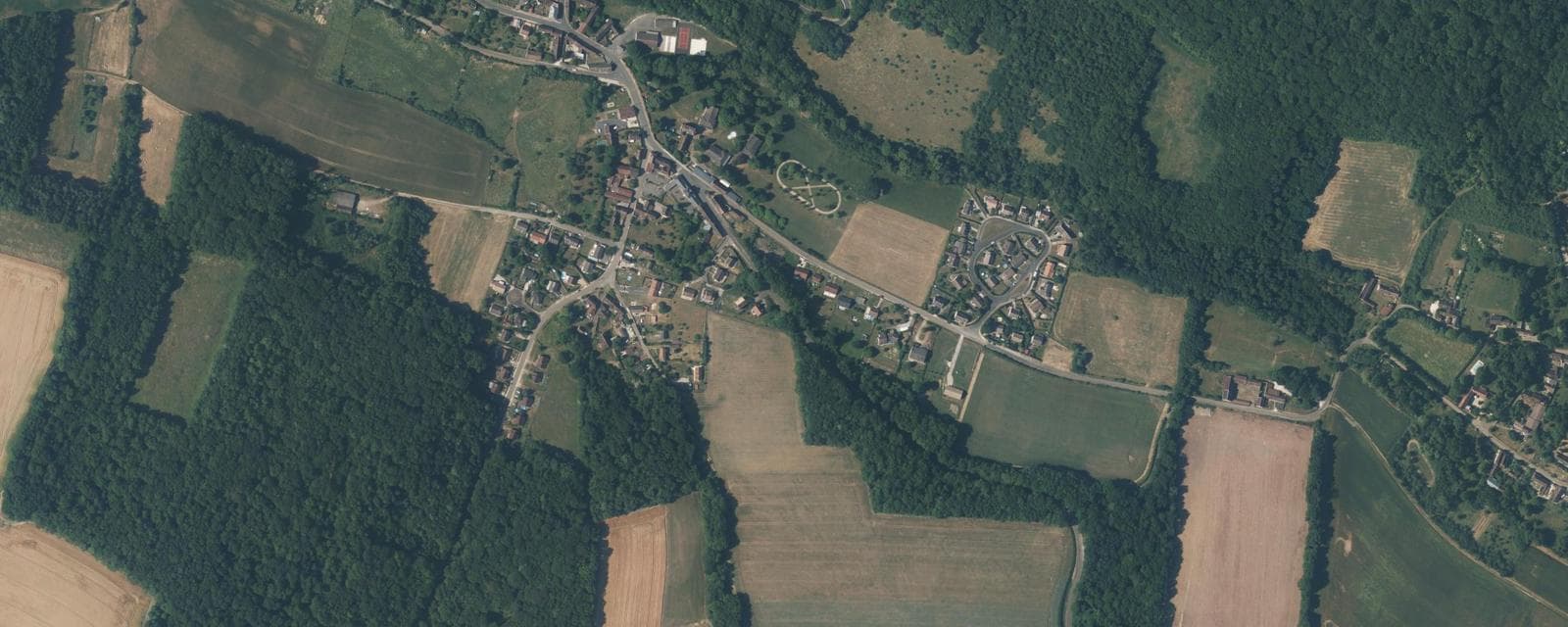 Vue aérienne de Vaudeurs (Yonne)