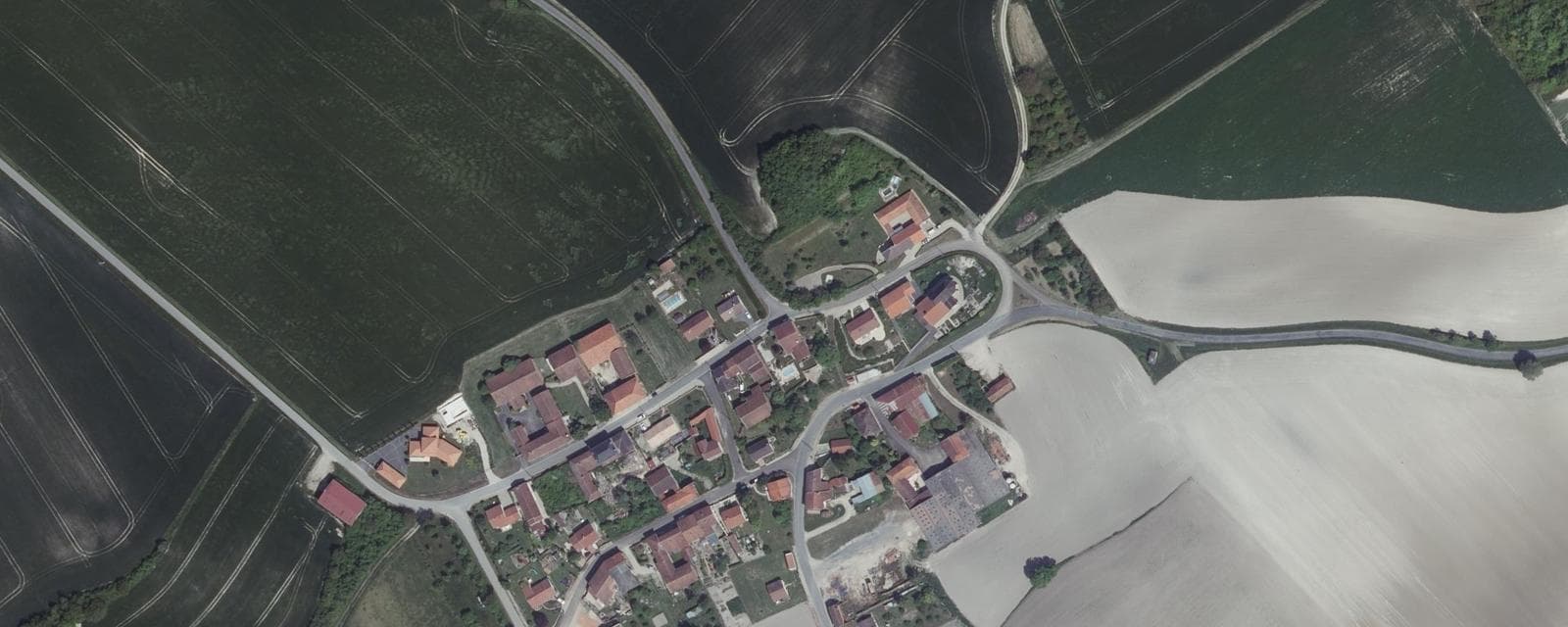 Vue aérienne de Vavray-le-Petit (Marne)