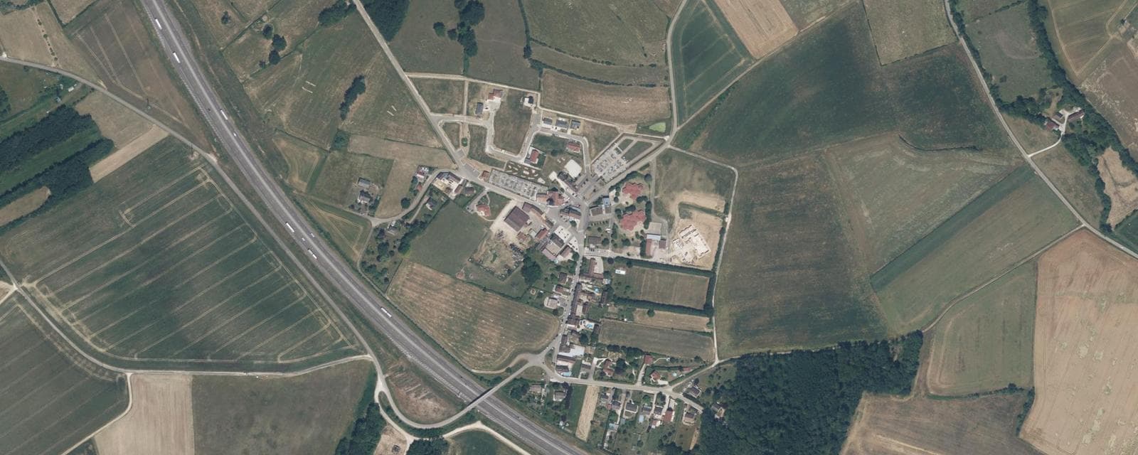 Vue aérienne de Venoy (Yonne)