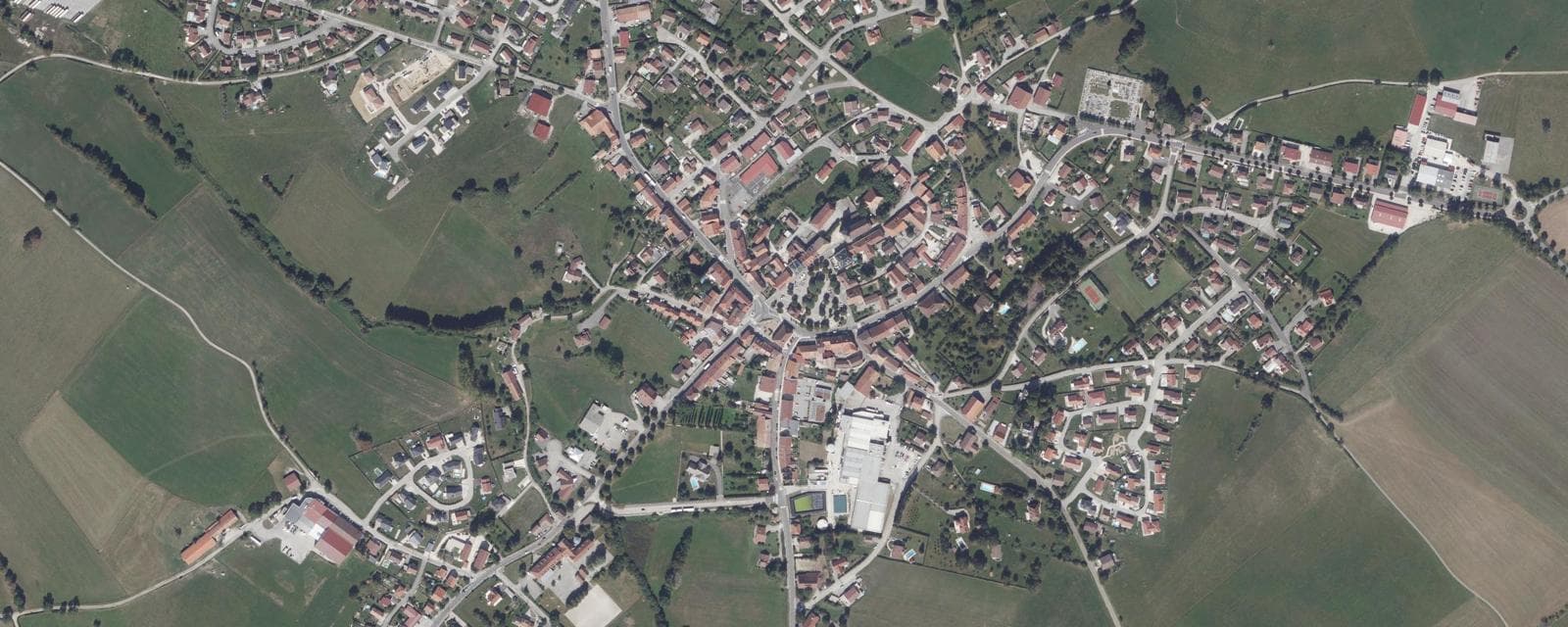 Vue aérienne de Vercel-Villedieu-le-Camp (Doubs)