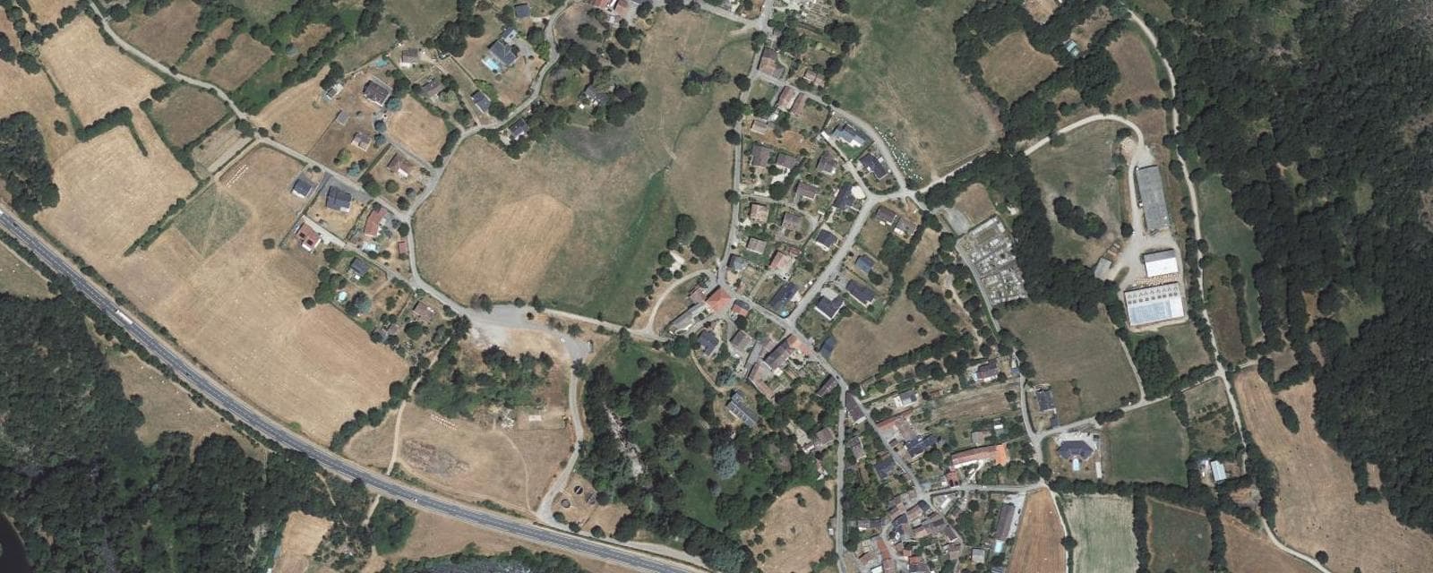Vue aérienne de Verdun (Ariège)