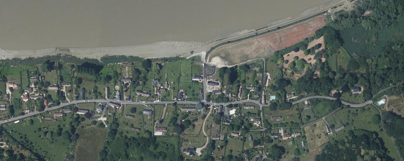 Vue aérienne de Vieux-Port (Eure)