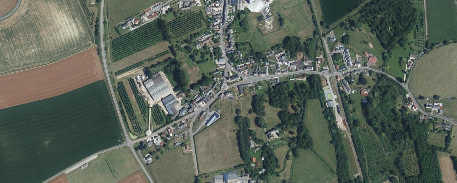 Vue aérienne de Vieux-Rouen-sur-Bresle (Seine-Maritime)