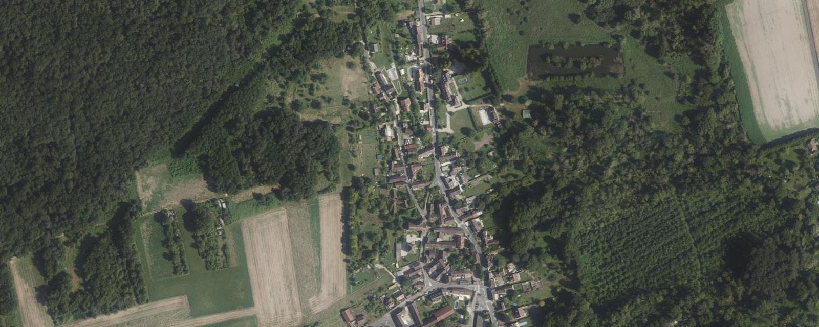 Vue aérienne de Villecerf (Seine-et-Marne)