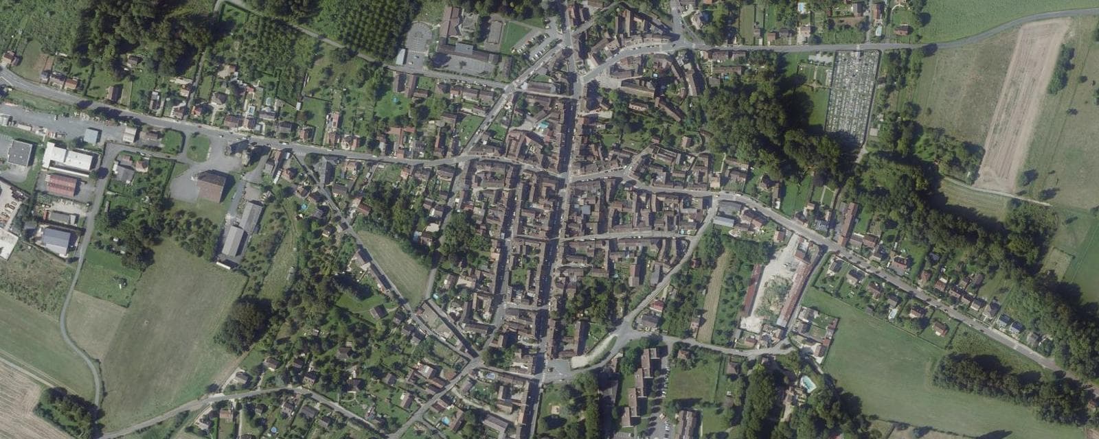 Vue aérienne de Voulx (Seine-et-Marne)