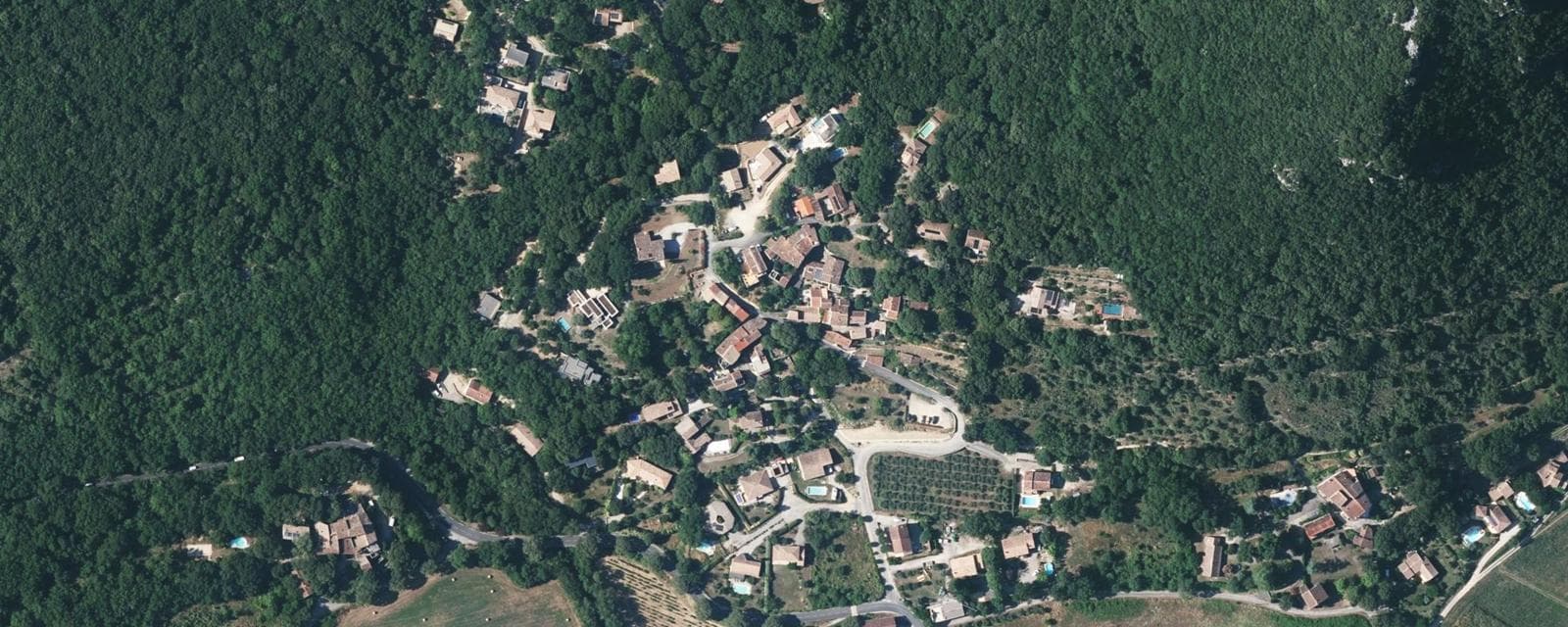Vue aérienne de Agonès (Hérault)