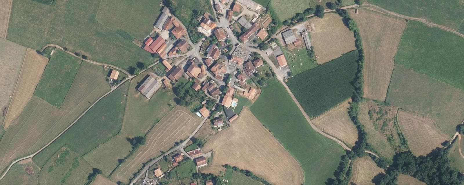Vue aérienne de Aincille (Pyrénées-Atlantiques)