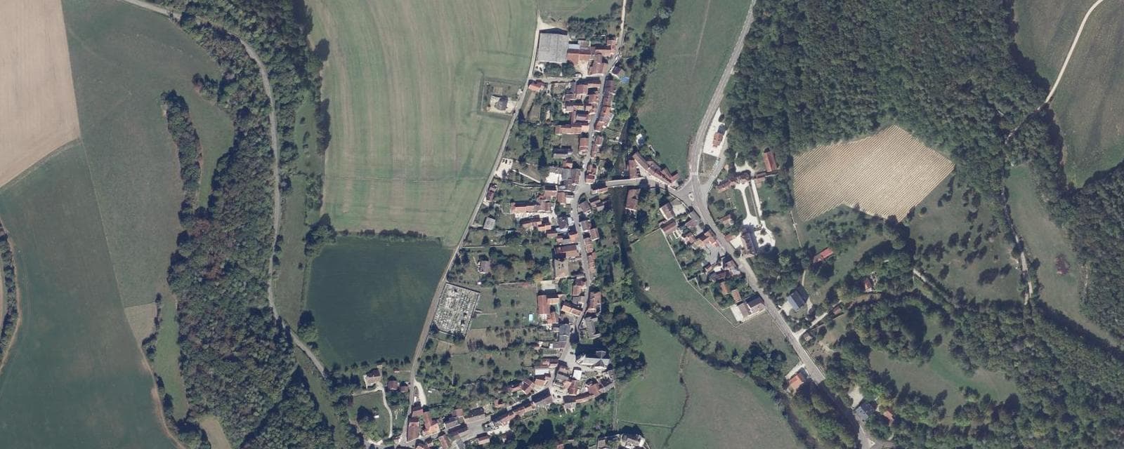 Vue aérienne de Aisey-sur-Seine (Côte-d'Or)