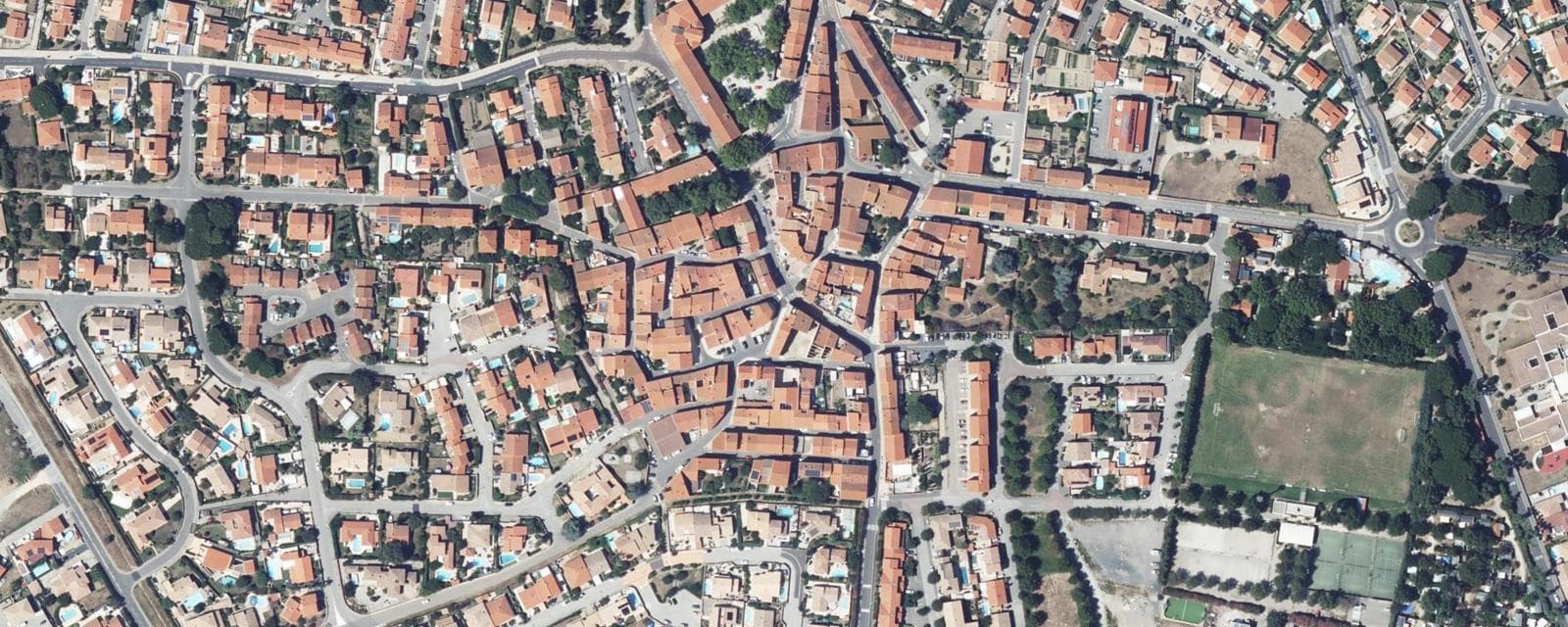 Vue aérienne de Alénya (Pyrénées-Orientales)