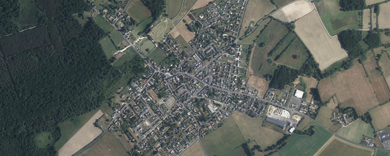 Vue aérienne de Ambillou (Indre-et-Loire)
