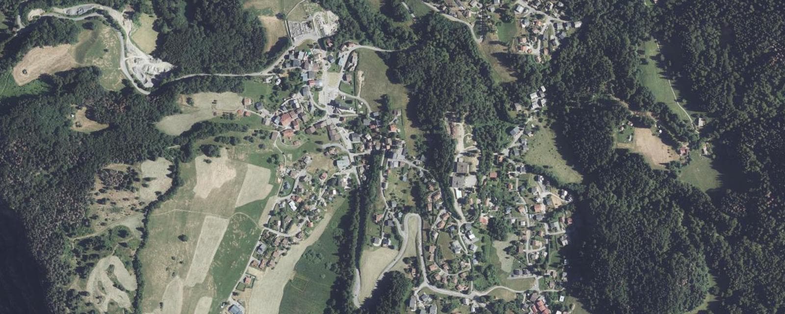 Vue aérienne de Arâches-la-Frasse (Haute-Savoie)