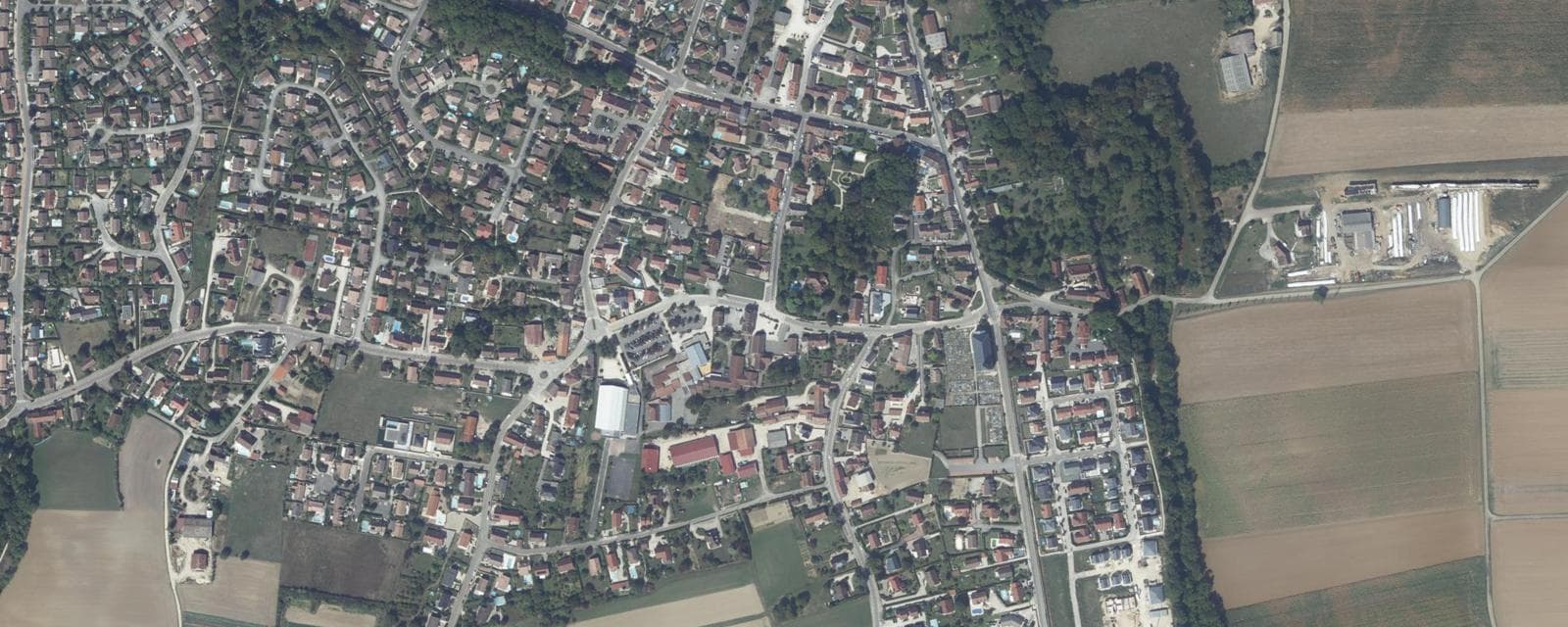 Vue aérienne de Arc-sur-Tille (Côte-d'Or)