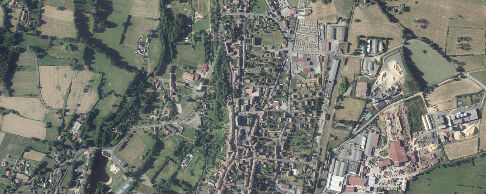 Vue aérienne de Arlanc (Puy-de-Dôme)